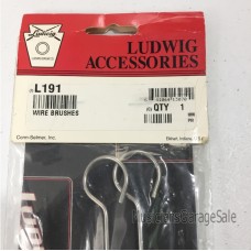 Ludwig Drum Accessories : Ludwig L191 Red Grooved Handle Wire Brushes with Loop End